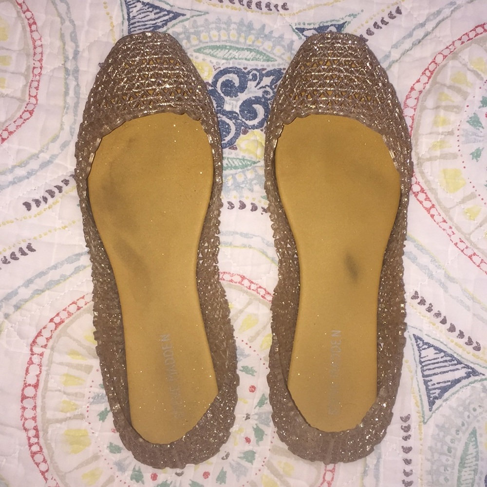Gold flats
